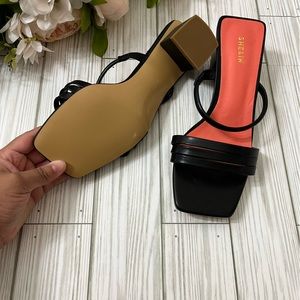 Women’s Minimalist Chunky Heeled Sandals